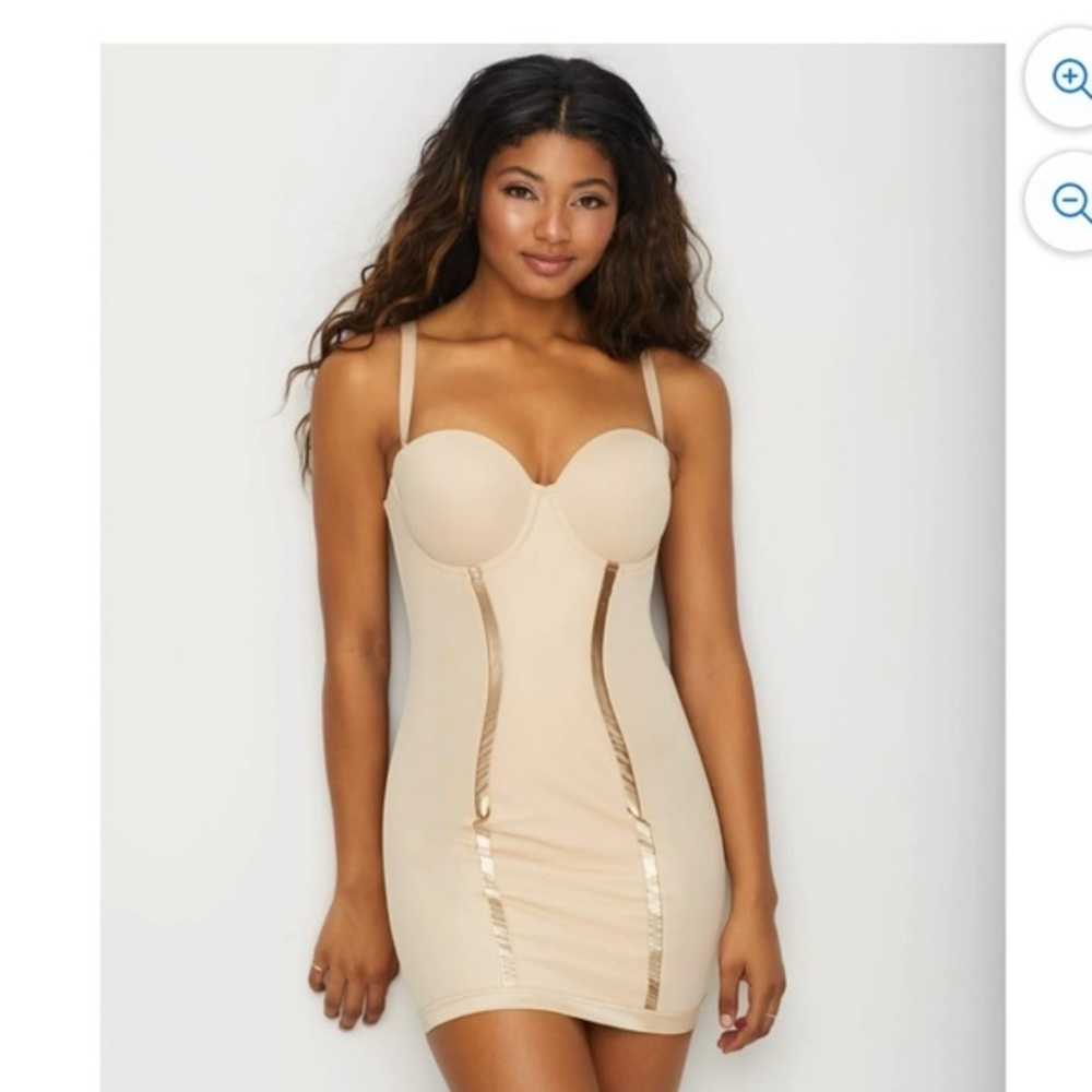 NWT Maidenform latte easy up full slip